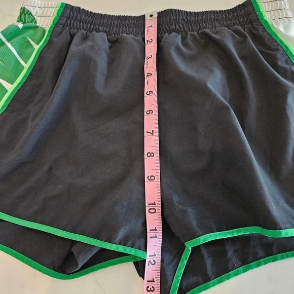 Nike Dri Fit Shorts - Picture 9 of 9